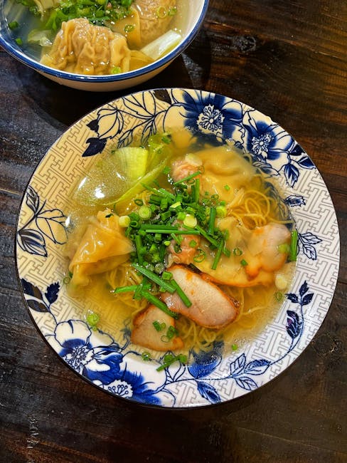 Cantonese wonton noodles