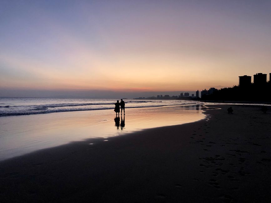 Hainan sunset — turquoise waters and tropical paradise