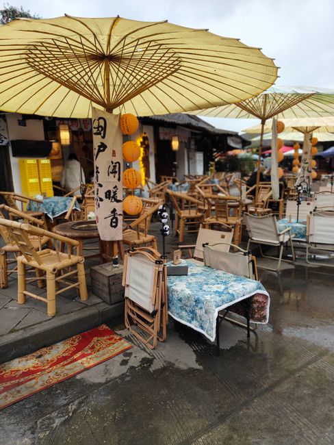 Chengdu teahouse — gaiwan tea culture